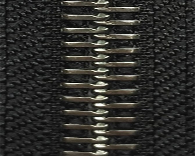 Standard metal zipper