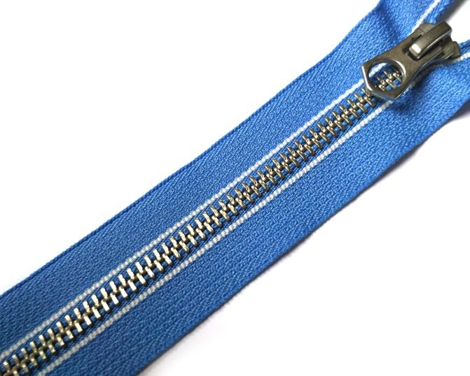 Metal zipper with color stripes tape